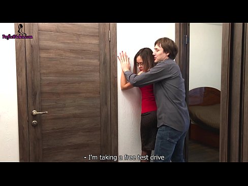 ❤️ सेक्सी रियाल्टार कामुक रूप से उसकी बिल्ली को झटका देता है और उसके अपार्टमेंट को बेचते समय fucks - क्रेम्पाई ️❌ गुदा वीडियो hi.mysexgamer.ru पर